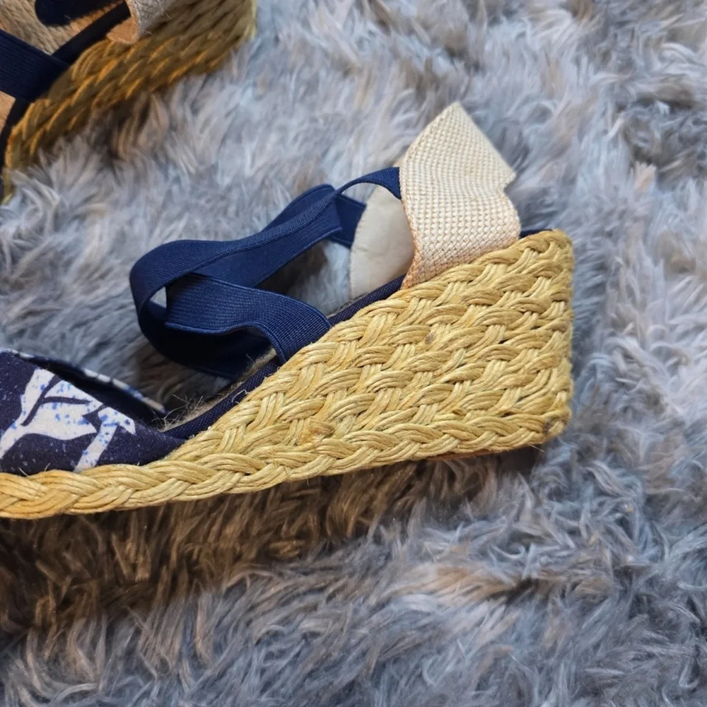 LAUREN Ralph Lauren Navy Floral Espadrille Wedge Sandals, Size 8